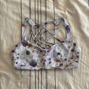 Lululemon Free To Be Sports Bra